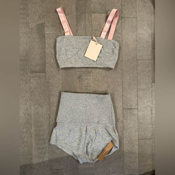 Reformation Aria Cashmere Two Piece - Picture 11 of 12